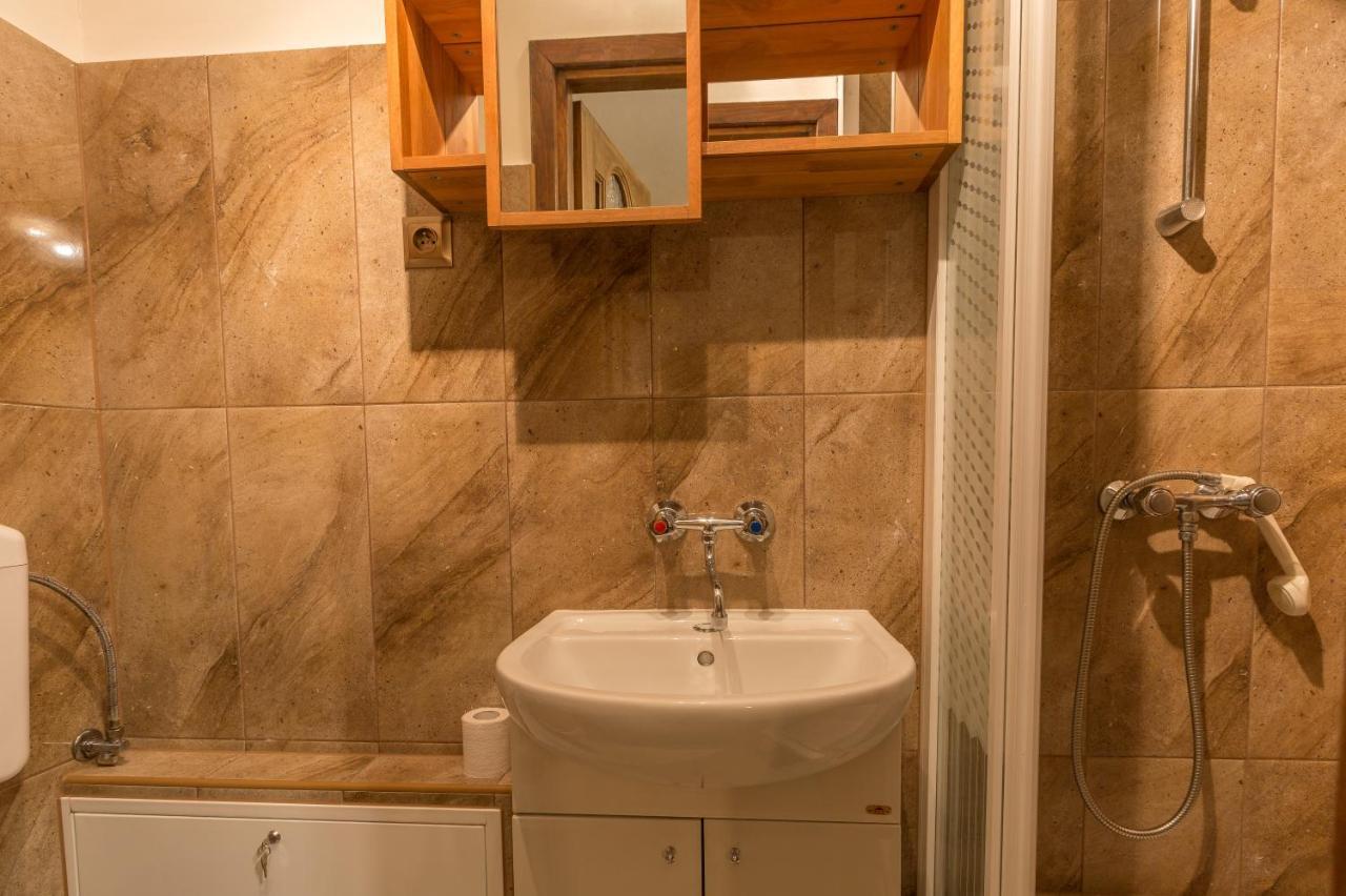 Karol Apartment ซาโกปาเน ภายนอก รูปภาพ
